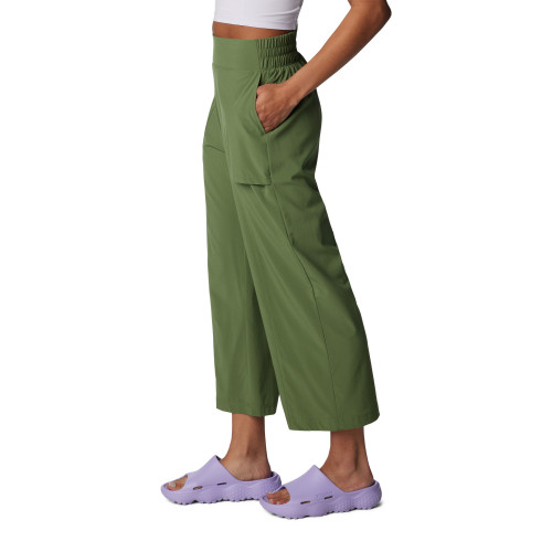 Брюки женские Boundless Beauty Wide Capri